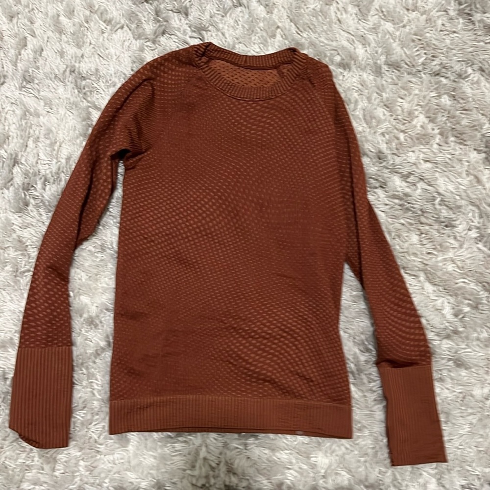 Lululemon rest less pull over size 4